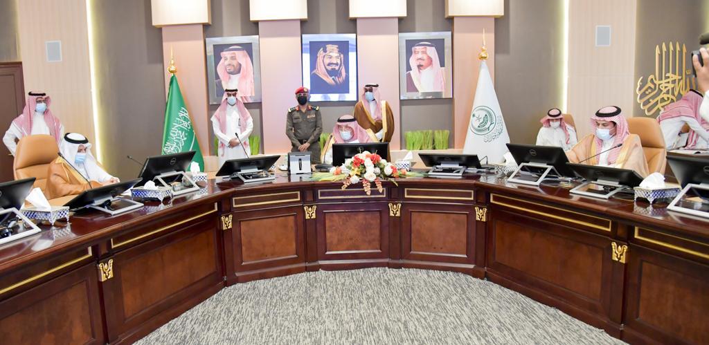 الأمير محمد بن ناصر يرأس الاجتماع الثاني لأعضاء شرف مركز جمعية الأطفال ذوي الاعاقة بجازان
