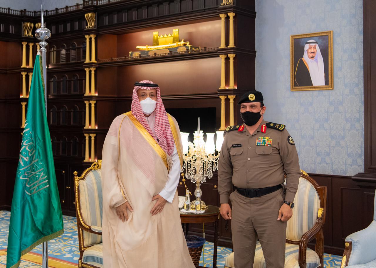 أمير منطقة الباحة : يؤكد الجميع يقدرون الإنجازات التي حققها الأمن السعودي