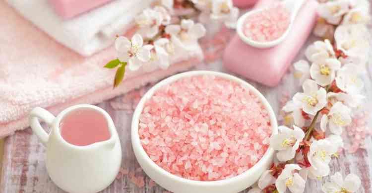 قنصلية باكستان العامة بجدة تسوق “الملح الوردي من جبال الهملايا” في الأسواق السعودية