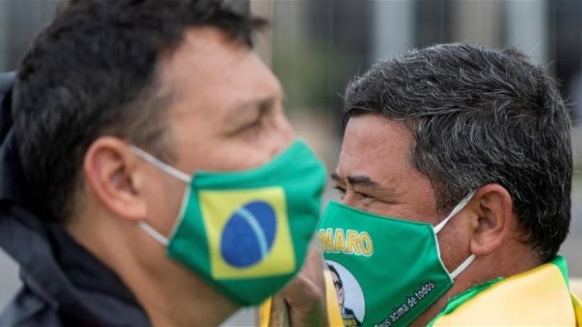 البرازيل تسجل 27804 إصابات و618 وفاة جديدة بكورونا