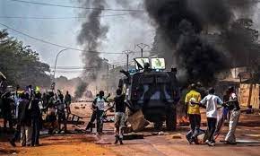 مقتل 16 شخصا في كمين لجماعات مسلحة بالكونغو الديمقراطية