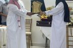 مركز «غربي أبو عريش» يُكرم متقاعديه