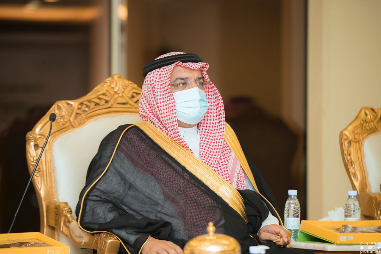 الأمير منصور بن محمد يرعى اللقاء السنوي المفتوح لرجال الأعمال بغرفة حفرالباطن