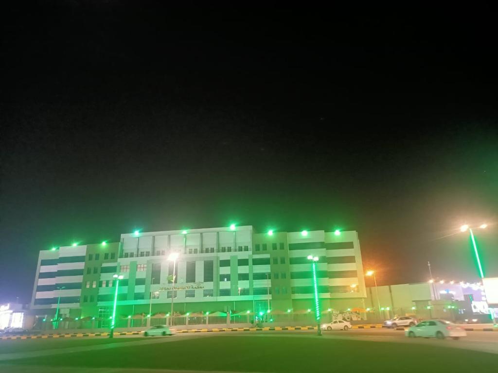 محكمة الاستئناف بمنطقة جازان تتوشح باللون الأخضر