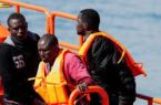 حرس الحدود الليبي ينقذ العشرات من المهاجرين