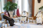 سمو ولي العهد يبعث رسالة إلى أمير دولة قطر