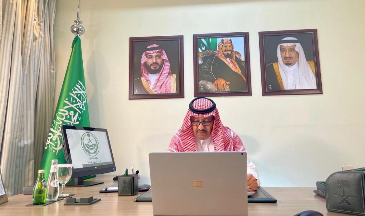 الأمير حسام بن سعود يرأس اجتماع اللجنة التنسيقية لمبادرة الباحة الخضراء
