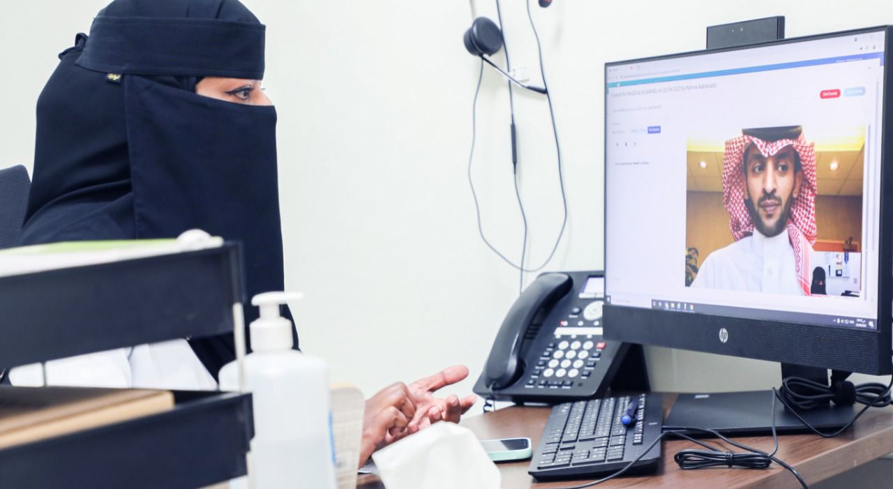 تجمع الرياض : 3500 موعداً اسبوعياً للعيادات الافتراضية