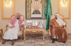 بالصور ..وزير الشؤون الإسلامية يتفقد فرع الوزارة بمنطقة جازان