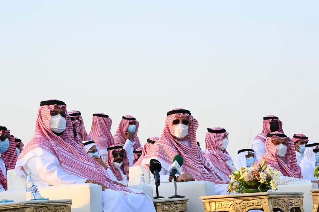 الأمير محمد بن ناصر يُطلق فعاليات كرنفال جازان البحري