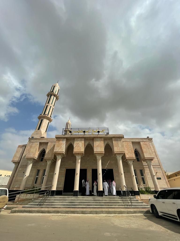 “المدخلي” يفتتح جامع أبو عمرين بمحافظة صامطة