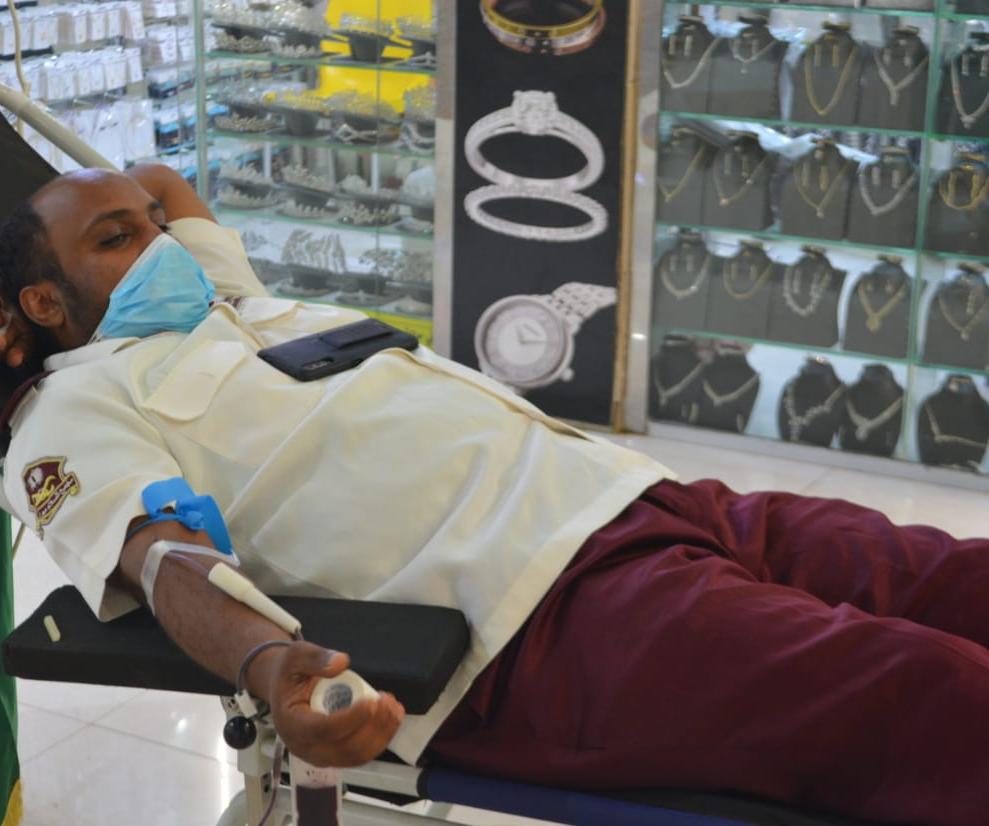 مستشفى صامطة العام يُطلق حملة” التبرع بالدم”