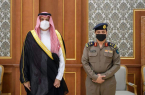 أمير المدينة المنورة يقلد مدير الدفاع المدني بالمنطقة رتبته الجديدة