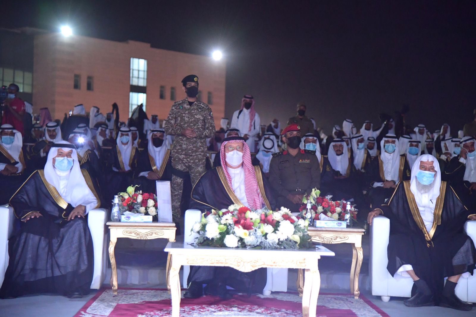الأمير محمد بن ناصر يرعى حفل تخريج 11 ألفاً من طلبة جامعة جازان