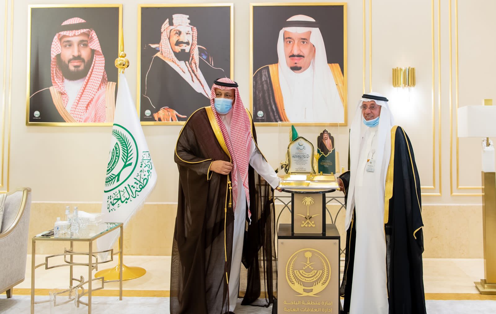 أمير منطقة الباحة يستقبل رئيس وأعضاء جمعية رغدان