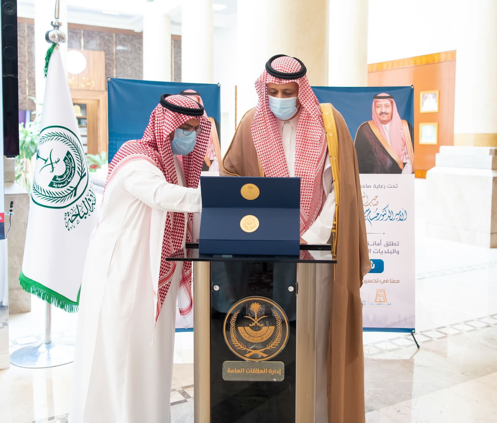 الأمير حسام بن سعود يطلع على مراحل مبادرة أمانة الباحة لمعالجة التشوه البصري