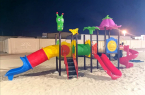 بلدية النعيرية تبدأ تركيب مجموعة من ألعاب الأطفال بحدائق المحافظة