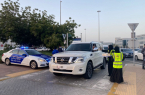 شرطة أبوظبي و”أبشر يا وطن” توزعان 30 ألف وجبة إفطار صائم على السائقين