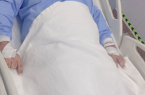 رئيس المركز الإعلامي بمحافظة بيش يجري عملية جراحية ناجحة
