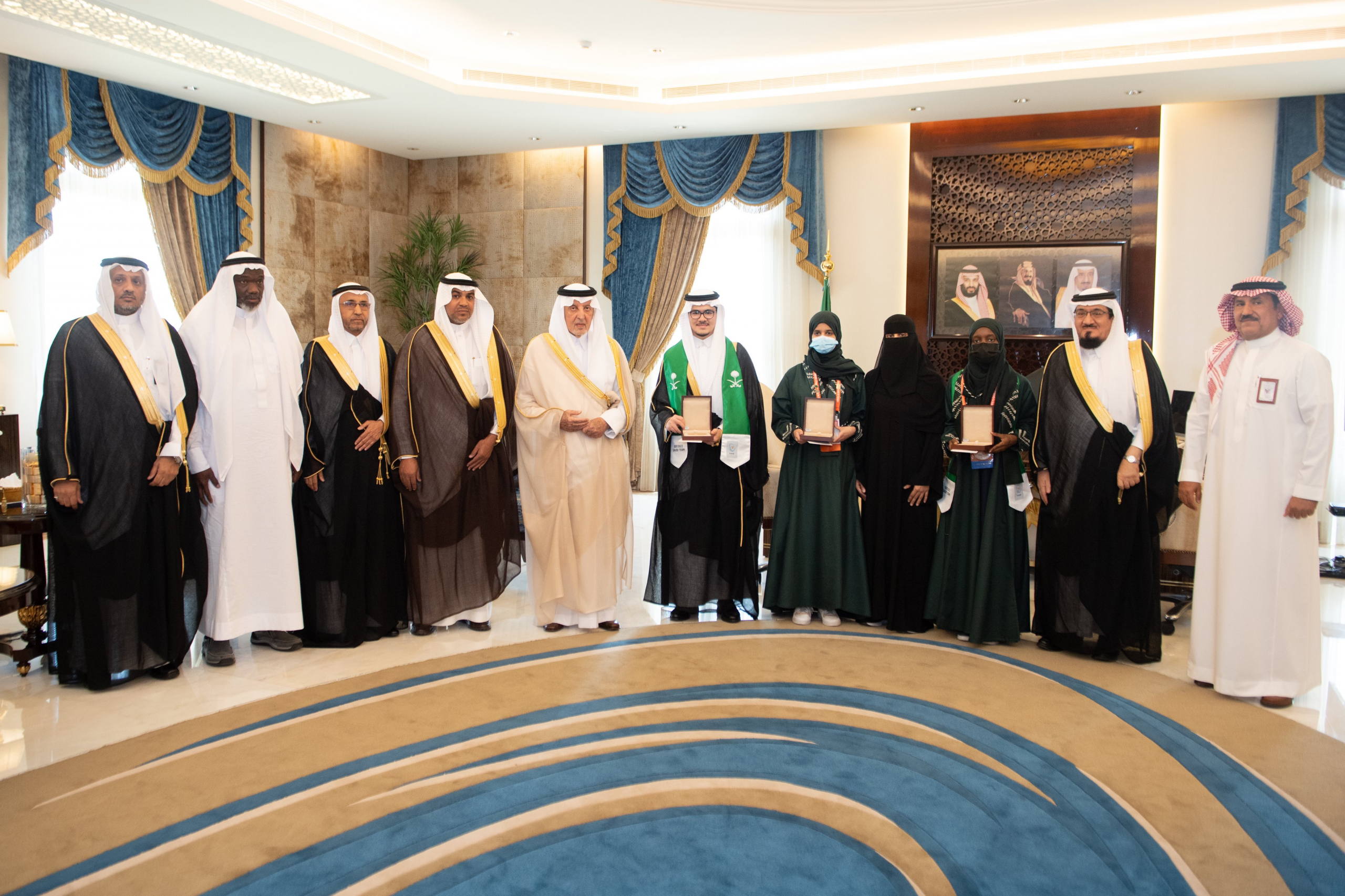 الفيصل.. يكرم طلاب وطالبات تعليم مكة المكرمة وجدة الفائزين بجوائز “آيسف 2022”