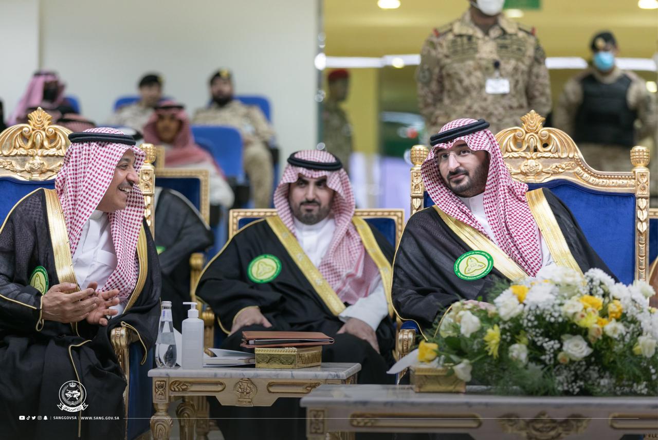 وزير الحرس الوطني يرعى حفل تخريج دفعات 17-18-19 من جامعة الملك سعود