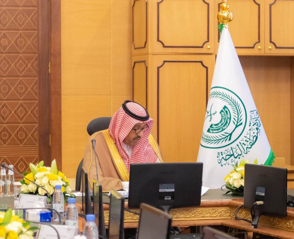 أمير الباحة يرأس إجتماع مناقشة مشاريع وزارة البيئة والمياة والزراعة بالمنطقة