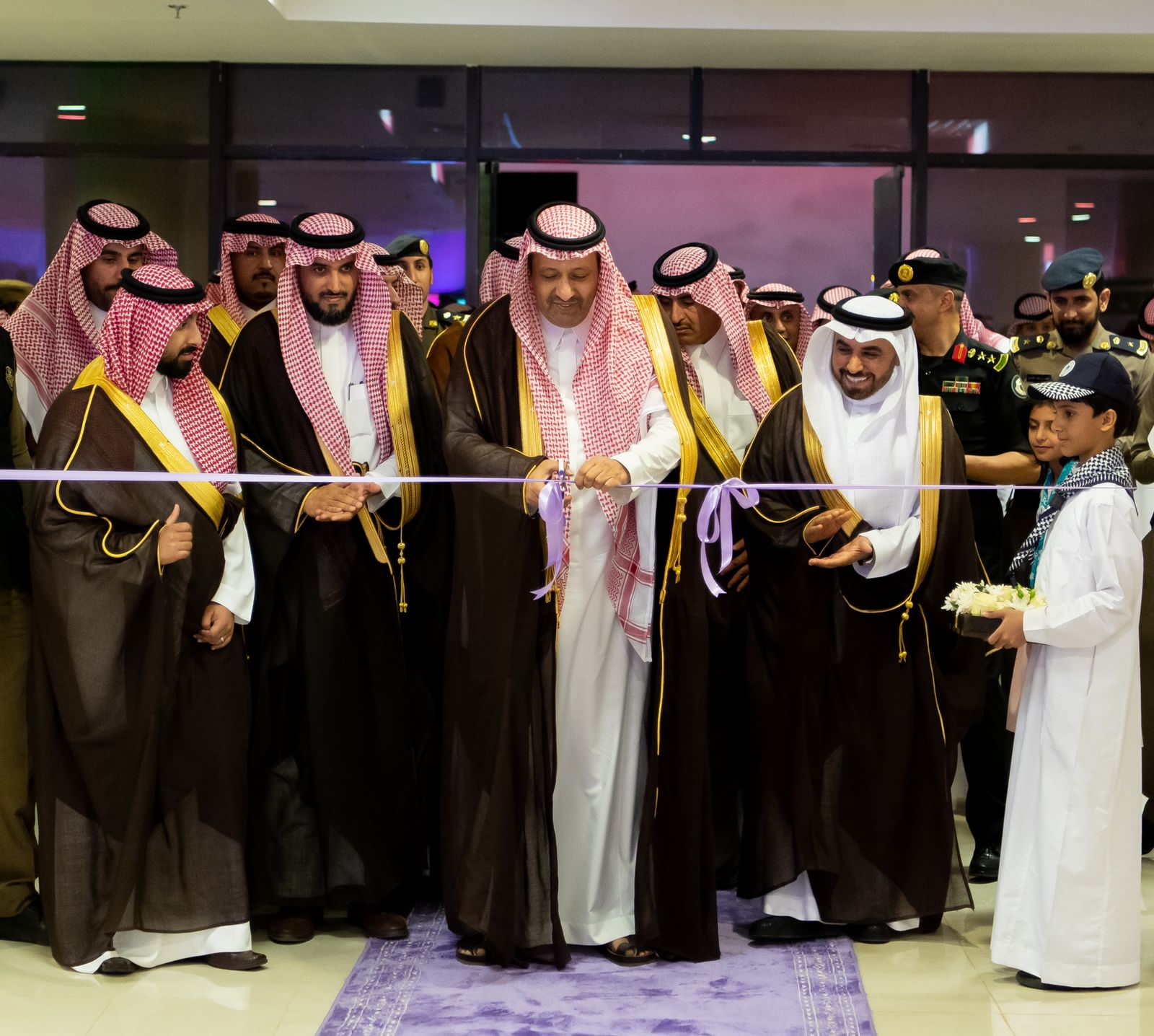 الأمير حسام بن سعود يفتتح ملتقى التوظيف 2022 بمنطقة الباحة