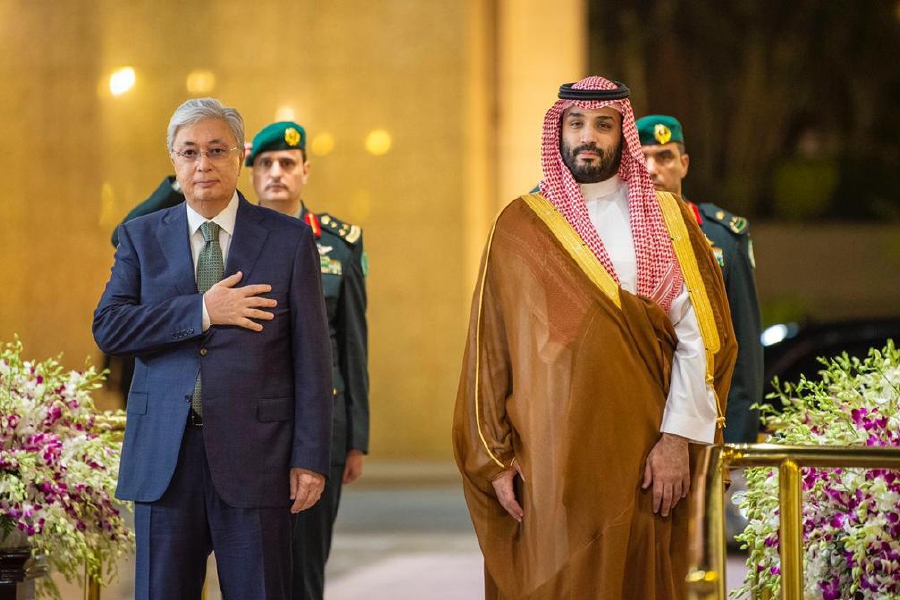 “‏‎ولي العهد السعودي يستقبل رئيس ⁧‎جمهوية كازاخستان⁩”