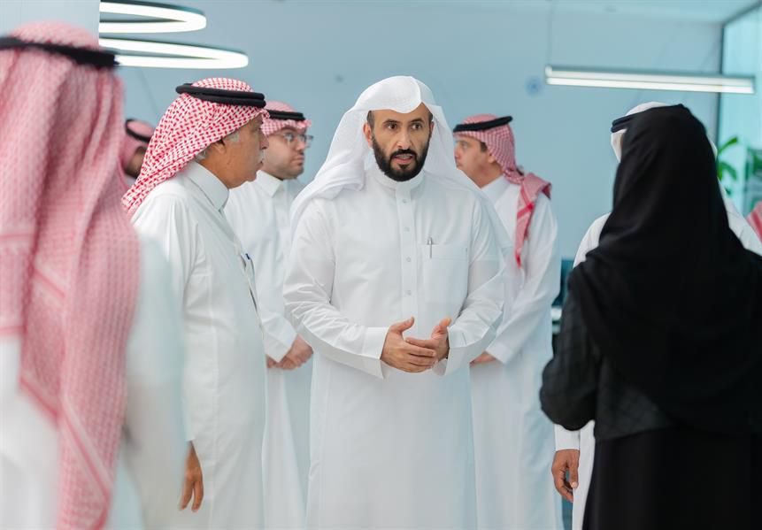 وزيرا “التجارة” و “العدل” يطلعان على خدمات المركز السعودي للأعمال الاقتصادية