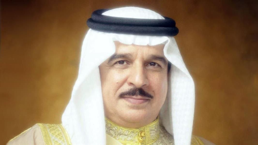 الملك حمد بن عيسى يغادر البحرين متوجهًا إلى المملكة