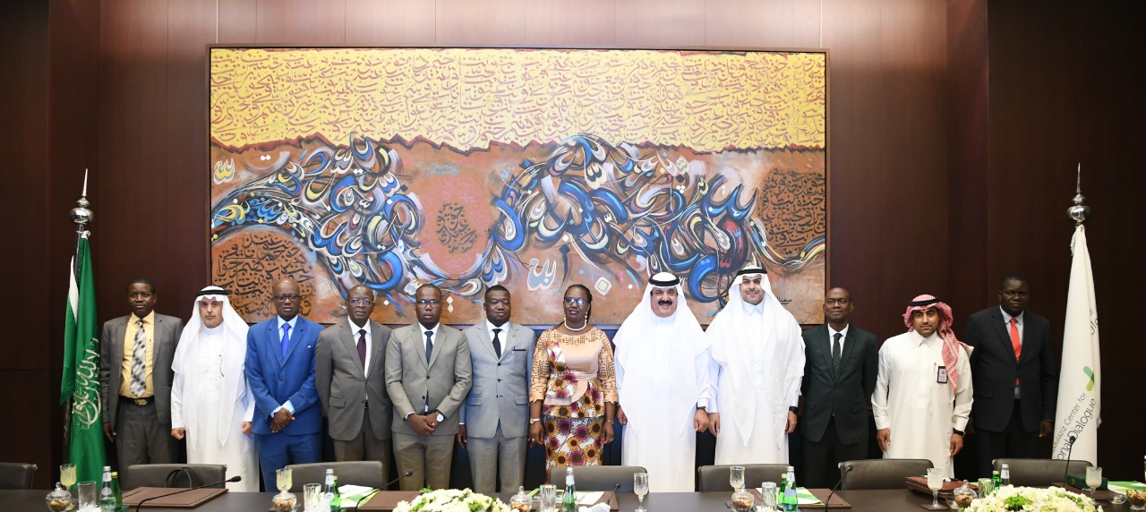 وزيرة خارجية بوركينا فاسو تطلع على تجربة مركز الملك عبدالعزيز للحوار الوطني
