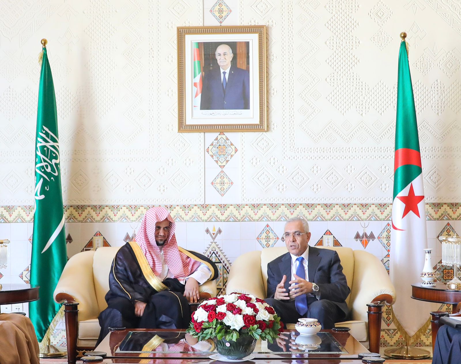 وزير العدل الجزائري يستقبل النائب العام