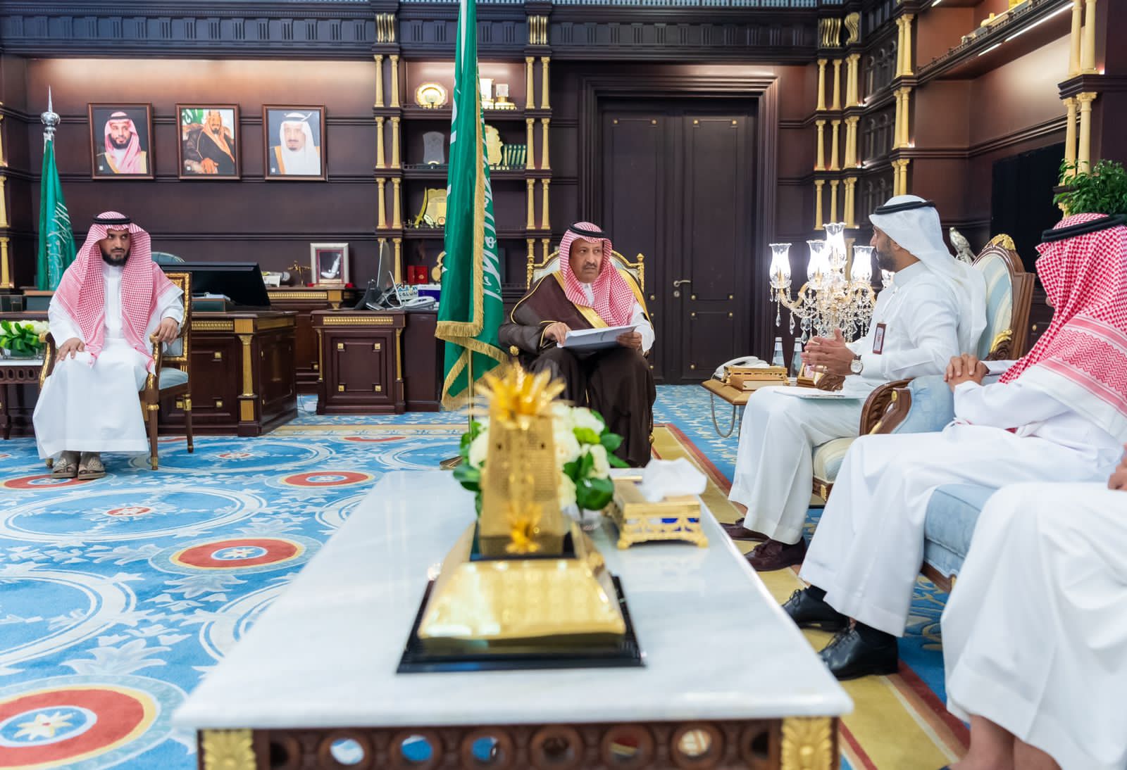 أمير الباحة يلتقي برئيس المجلس التأسيسي للتجمع الصحي بالمنطقة