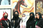 5 سعوديات تشكيليات برزت رسوماتهن بمعرض أبو ظبي