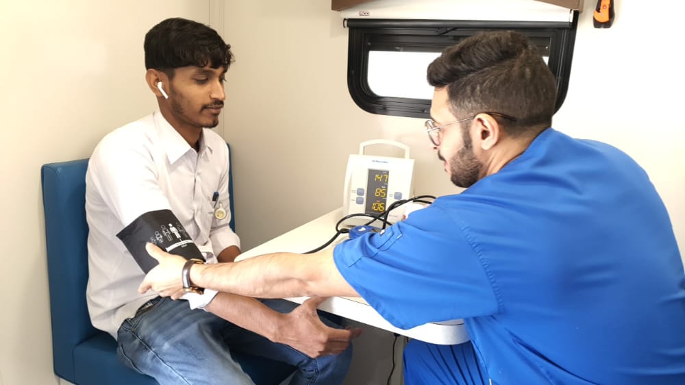الموارد البشرية بالباحة يختتم حملة “التبرع بالدم”