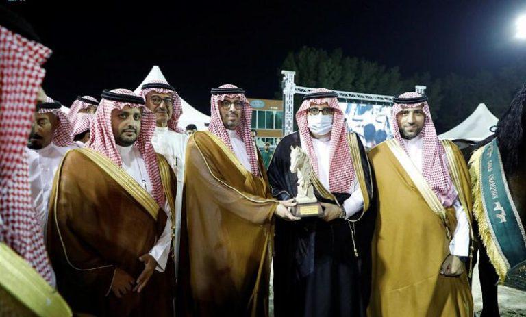 محافظ جدة يتوج الفائزين في ختام بطولة منطقة مكة الدولية لجمال الجواد العربي