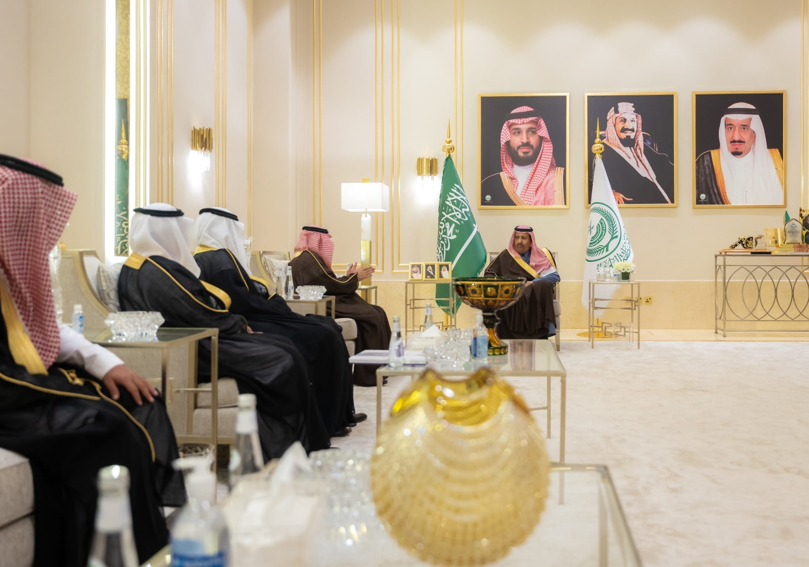 الأمير حسام بن سعود يستقبل معالي رئيس جامعة الباحة