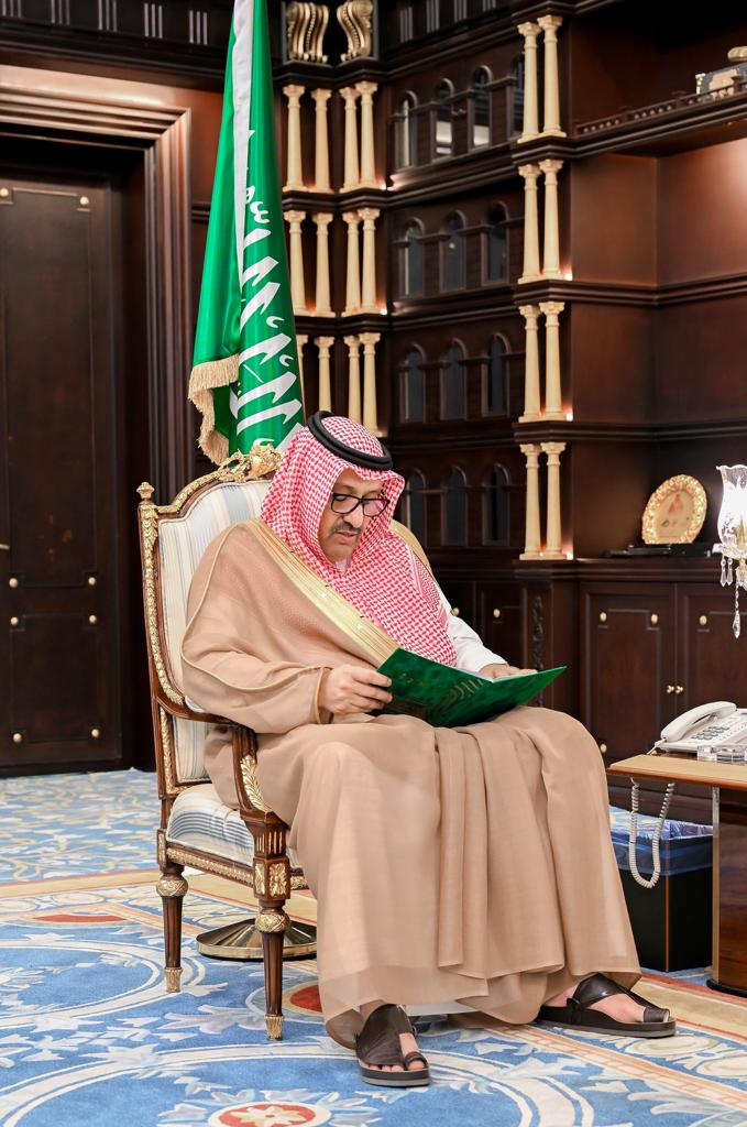 أمير الباحة يطلع على جهود إدارة الأحوال المدنية بالمنطقة