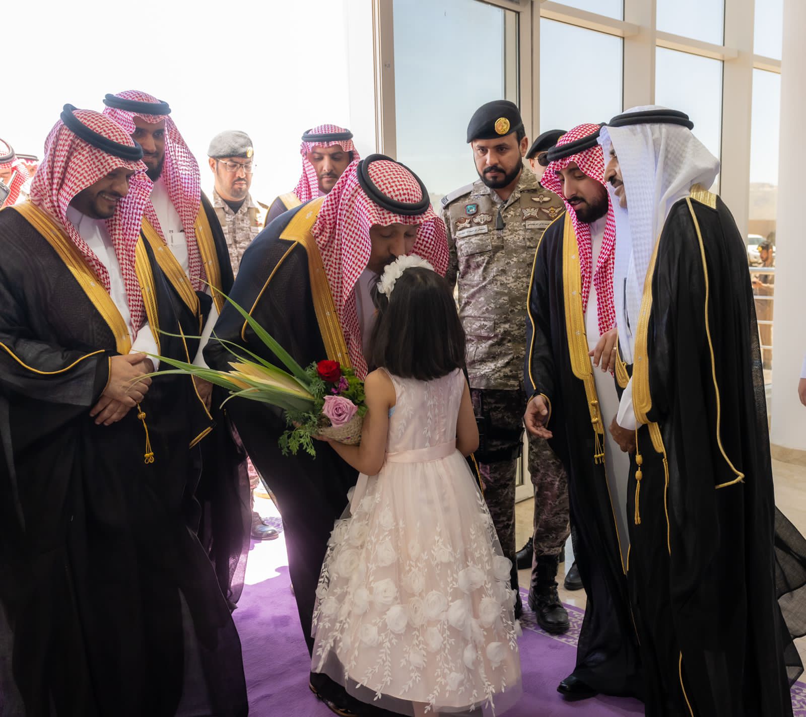 أمير الباحة يدشن المبنى الجديد لفرع وزارة الموارد البشرية والتنمية الاجتماعية