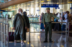 جوازات مطار الأمير محمد بن عبدالعزيز الدولي تستقبل رحلة ضيوف الرحمن من جمهورية باكستان