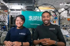 رائدا الفضاء السعوديان يجريان تجربة تعليمية عن “انتشار الألوان السائلة”