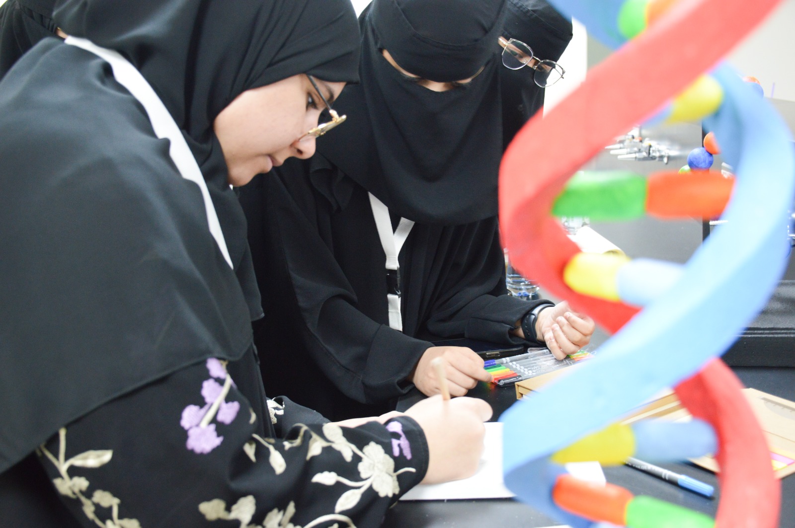 265 طالباً وطالبة ينطلقون في برنامج موهبة الأكاديمي بجامعة الإمام عبد الرحمن بن فيصل