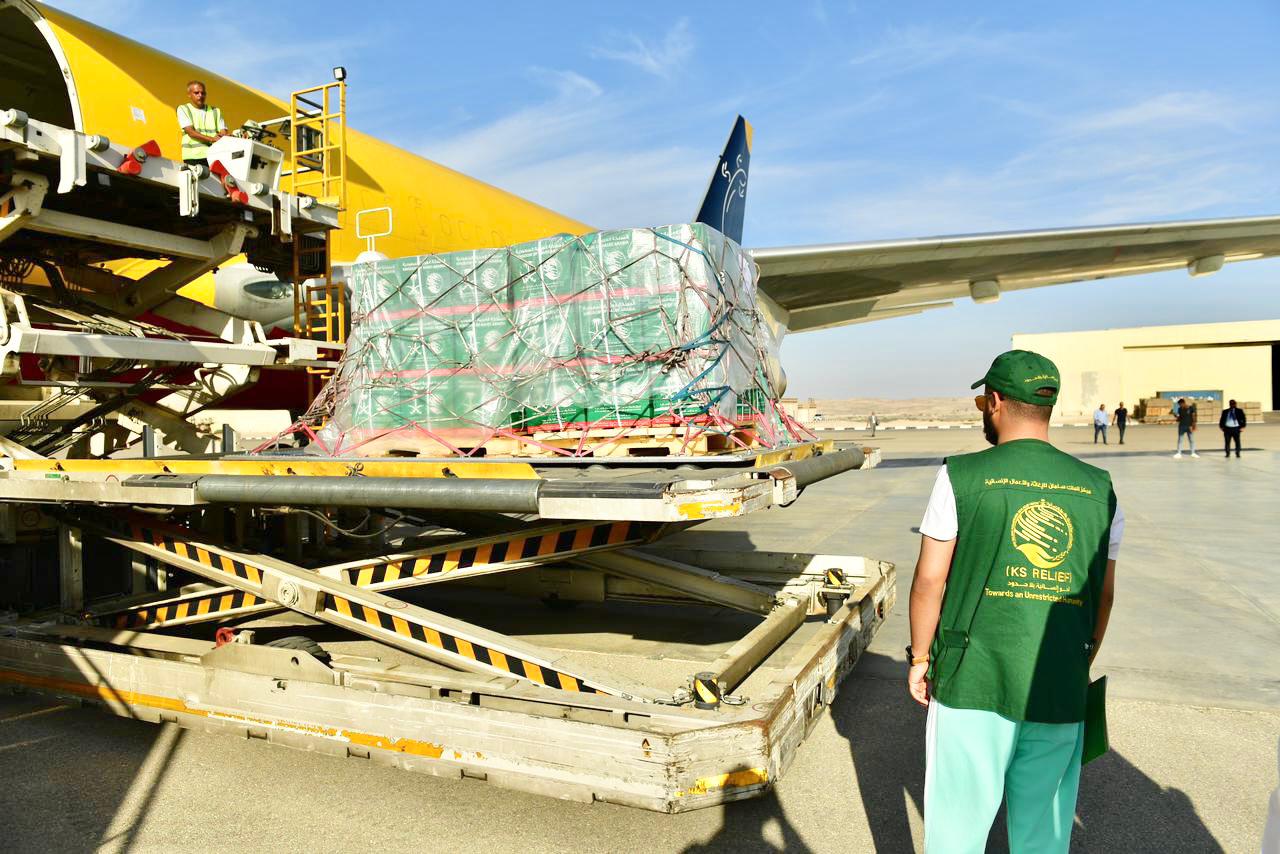 وصول الطائرة الإغاثية السعودية الثانية لإغاثة الشعب الفلسطيني في قطاع غزة