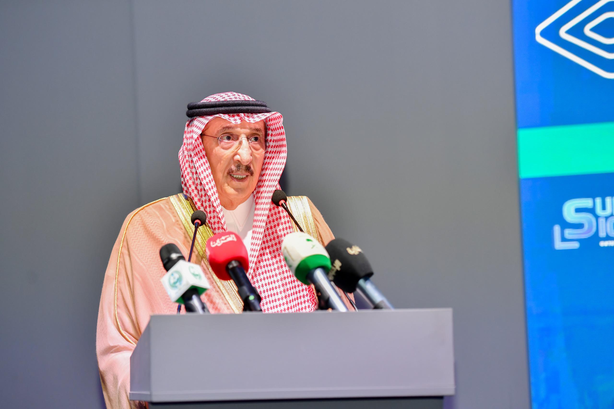 الأمير محمد بن ناصر يفتتح منتدى جازان للاستثمار 2023