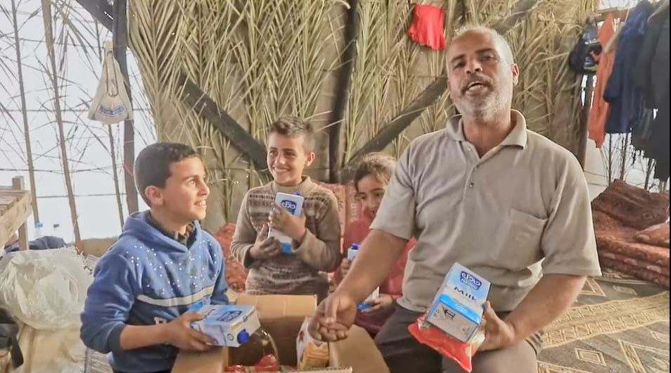 المستفيدون من أبناء الشعب الفلسطيني في قطاع غزة يعبرون عن شكرهم للمملكة