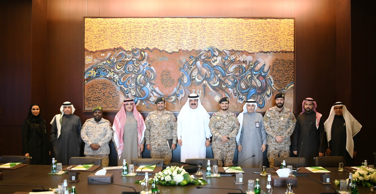 مركز الملك عبدالعزيز للتواصل الحضاري يستقبل وفد من كلية القيادة والأركان للقوات المسلحة