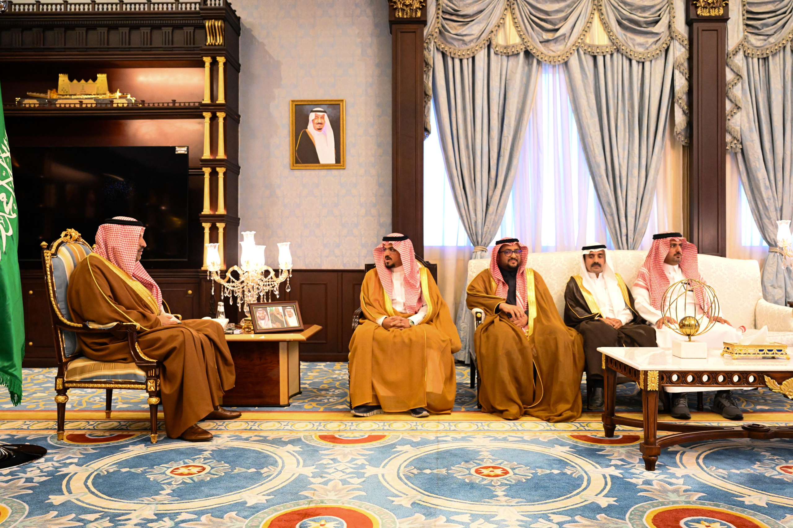 الأمير حسام بن سعود يطلق مبادرة “منطقة الباحة الخضراء” 